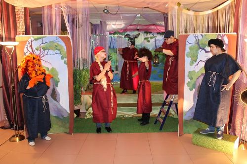 "Сон в летнюю ночь" в ПНИ 4