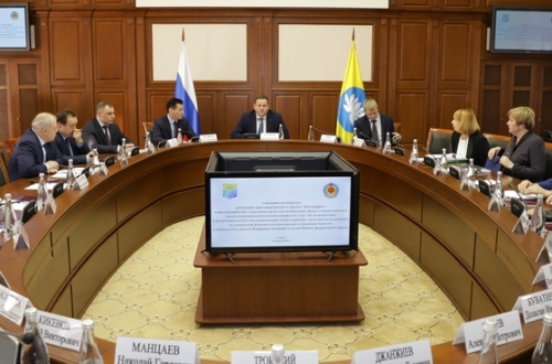 Необходимо переходить к назначению большинства пособий без справок от гражданина