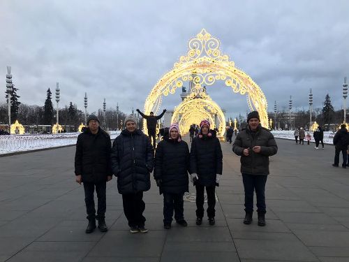 Прогулки по праздничной Москве. ВДНХ
